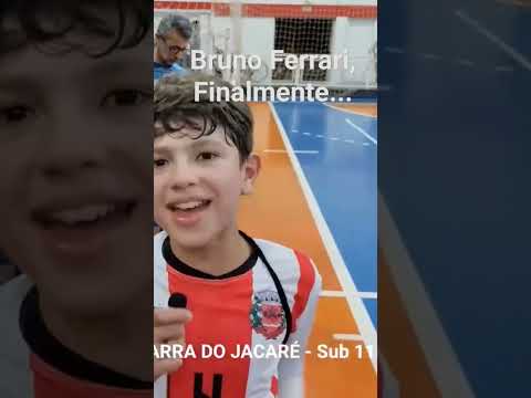 Bruno Ferrari, craque de bola na Barra do Jacaré... #redepioneiraesporte #futsal