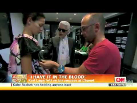 Karl Lagerfeld Karlas Lagerfeldas KLHCP13STPE2TR iPhone 13 mini 5,4 colių kietas dėklas, raudona/raudona Karl&amp;Choupette galvutė video
