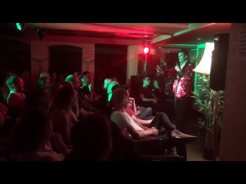 Troy Hawke I Audience in hysterical laughter 2017