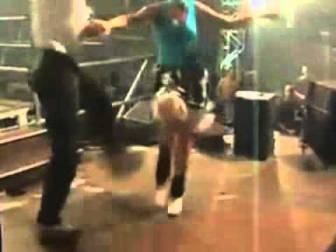 Akira vs Drokz - Rock N Roll  MOH  2005