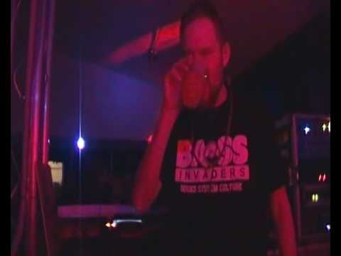 Radikal GURU -Canapa Sound-Anyway Club