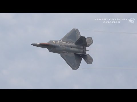 (4K) USAF F-22 Raptor Demo Team | Thunder Over Michigan Air Show 2025