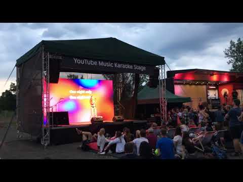 One Night Only (Jennifer Hudson): Valerie Kaňová - Vali Angel