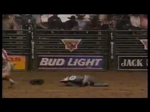 Maverick bops Owen Dunn - 97 PBR Ft. Worth (86 pts)