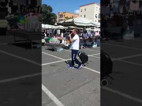 Predicazione del Vangelo al mercatino