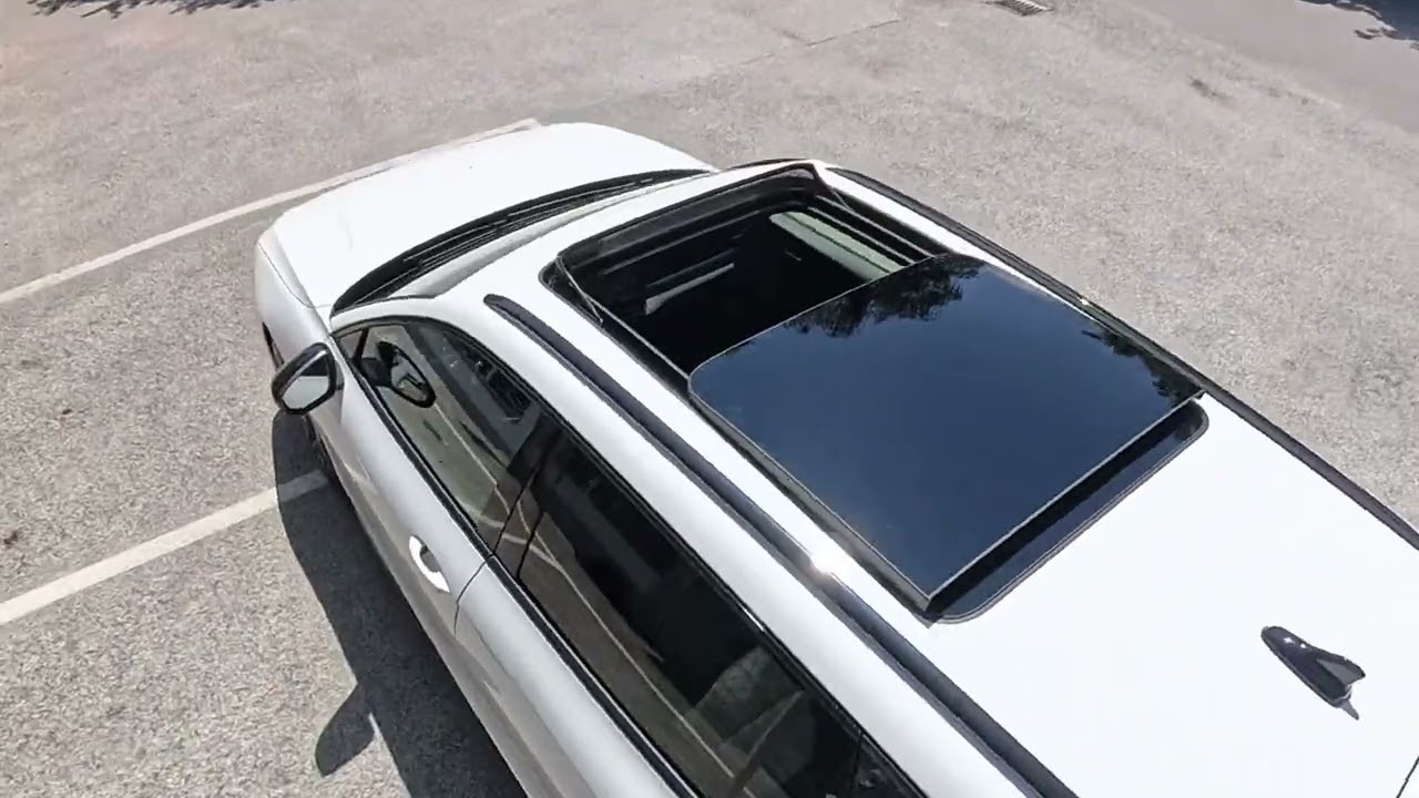 Video - Volkswagen Passat - R-Line SLO.DSG.MAX OPREMA. PANORAMA. MASAŽA - 1