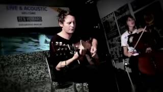 Ben Howard - Black Flies (Live &amp; Acoustic)