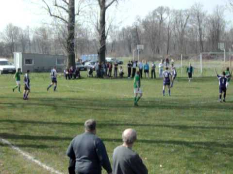 KS ŚLĘŻA TYNIEC-UKS DOMANICE 4:2(2:1)