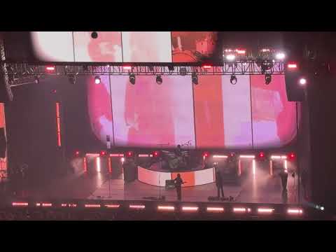 IV OF SPADES - Take That Man (Live at the MOA Arena - Day 1)