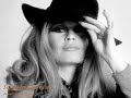 Brigitte Bardot interprète « Ciel de lit » (1964)