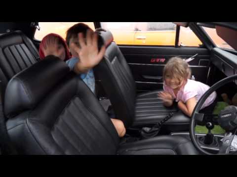 Classic Restos: Sutho Cops and Rodders Series 22