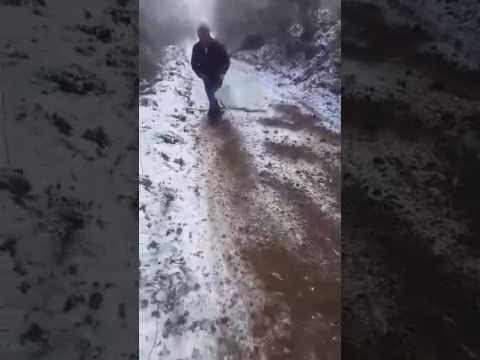 Deszapezire in satul Pietroasa, in 2016!