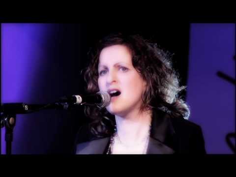 Kathleen MacInnes   'A Mhic Iain Ic Sheumais'