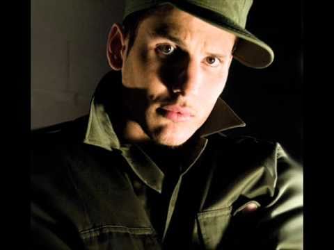 Razone (feat. Swiss) - Blender & Huren