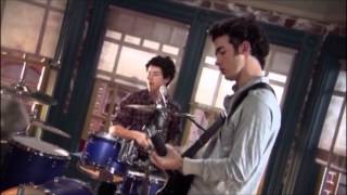 Jonas Brothers 'Love Sick' (Episode Clip) [Love Sick]