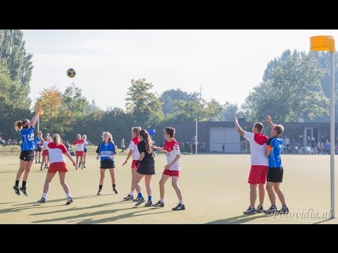 Korfbalwedstrijd Koveni A1tegen Fortissimo A2 op 03-10-2015
