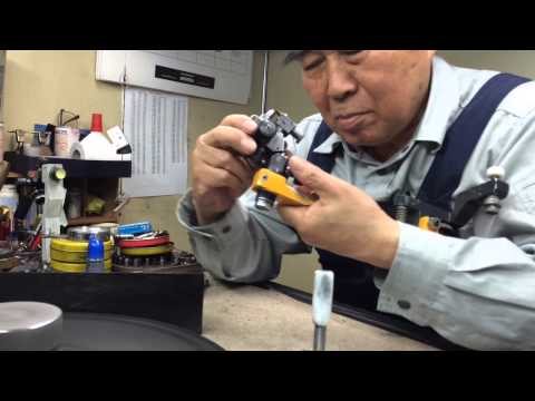 熟練された職人による世界最美のダイヤモンドカット