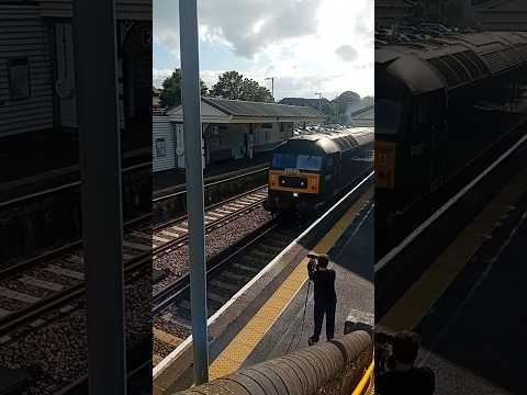 47810 and 47539 fly through new milton! #trainspotting