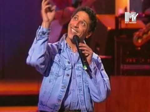 Videoclip de On ira (Live Version) — Les Enfoirés