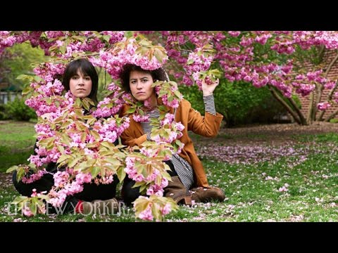 Hooking Up on Facebook, with “Broad City”