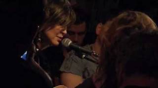 Pam Tillis &amp; Gretchen Peters, Let That Pony Run