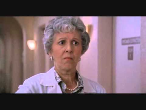 Y'a t'il un flic pour sauver Hollywood Extrait 2