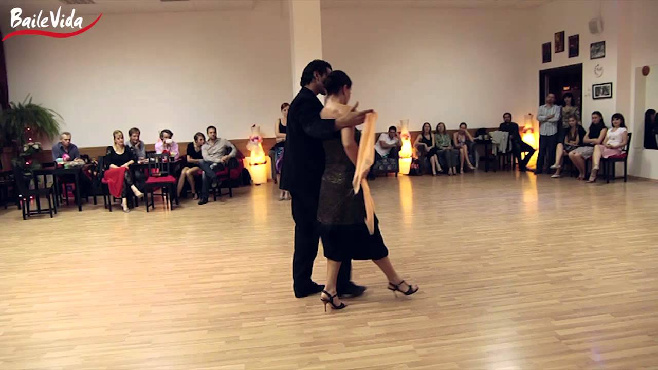 Jonatan Froehlich & Julia Gorina 5 zamba BaileVida