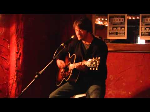 Mikey Cuthbert Live - Camden  2011- Invisible