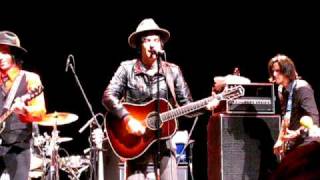 jesse malin, alejandro escovido - you cant put your arm around a memory