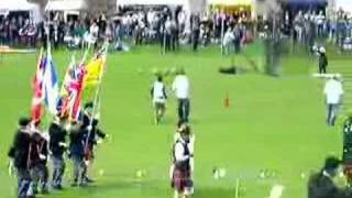 preview picture of video 'Canadian Pipebands, Crieff Highland Games 2007'