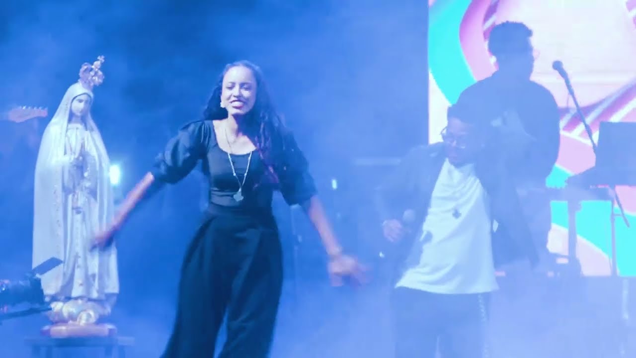 Show com a Comunidade Católica Colo de Deus na Expoingá 2024