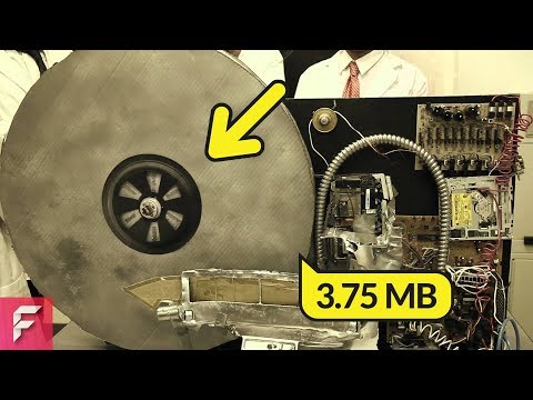 This is How The First Hard Disk Drive Looked Like