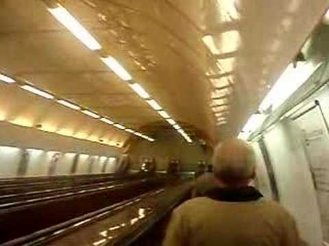 Prague: Florenc interchange metro station / přestupní stanice Florenc