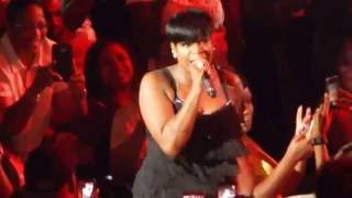 Fantasia Live In Tampa, Florida, Singing Sleeping With The One I Love!