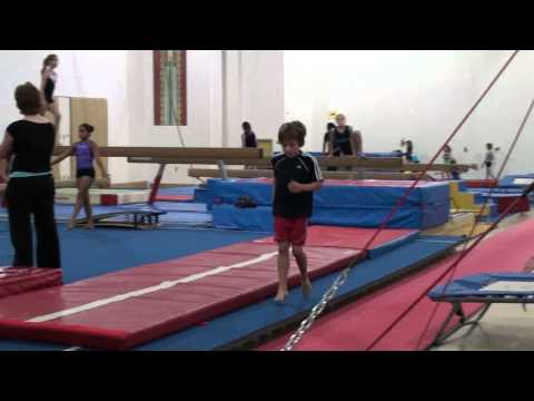 Gymnastique Jérémy Chartier - 2010 (HD)