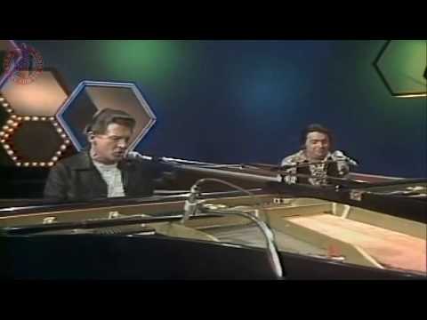 Jerry Lee Lewis And Mickey Gilley medley Hits 1978