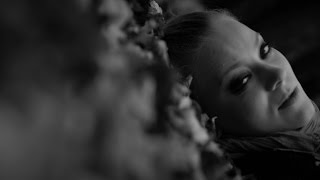 Download lagu Mel - Cover Me mp3