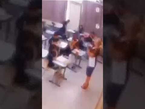 PROFESSORA EQUIPARA FLÁVIO A MUSSOLINI E DIZ QUE ALUNOS MORRERIAM EM "GOVERNO FASCISTA"
