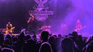 Marky Ramone&#39;s Blitzkrieg - Tomorrow She Goes Away + Surfin&#39; Bird (Fest Pod Parou 2015, Cz) [HD]