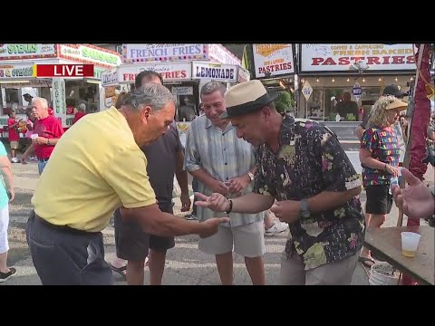 Do you know how to play Morra?