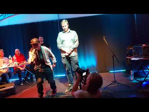 Bydgoszcz Royal Beatbox Battle 2017 - Półfinał - Bobby vs Grooveson