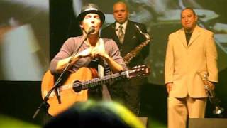 Download lagu Jason Mraz - I'm Yours, Three Little Birds Medley mp3