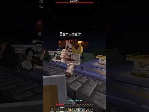 Pennywise Chases Minecraft Speedrunners