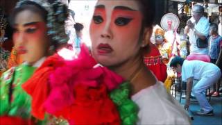 2015-05-17 Opening a new shop in the market, Thalad Noi, Bangkok