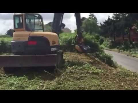 TESTATA TRINCIANTE PER ESCAVATORE