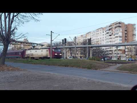 IR 1656 (Suceava-Marasesti) cu EA 627 plecare din Bacau (28.11.2021)