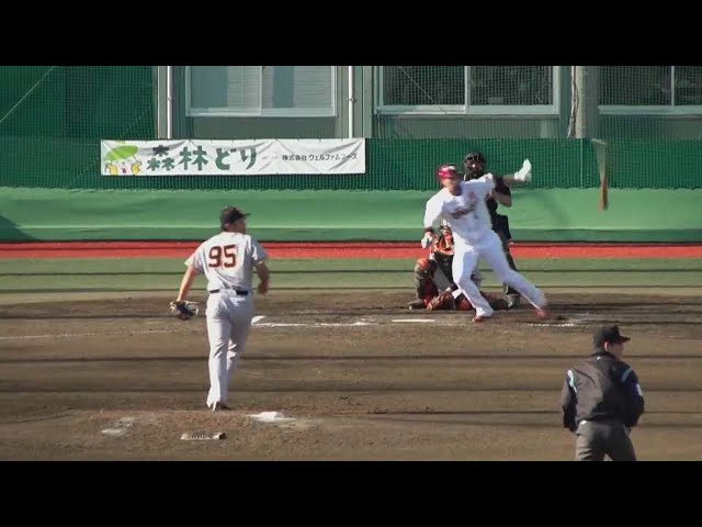 【ファーム】さすがの一打!! イーグルス・阿部寿樹 レフト前へ運ぶタイムリーヒット!! 2023年4月19日 東北楽天ゴールデンイーグルス 対 読売ジャイアンツ