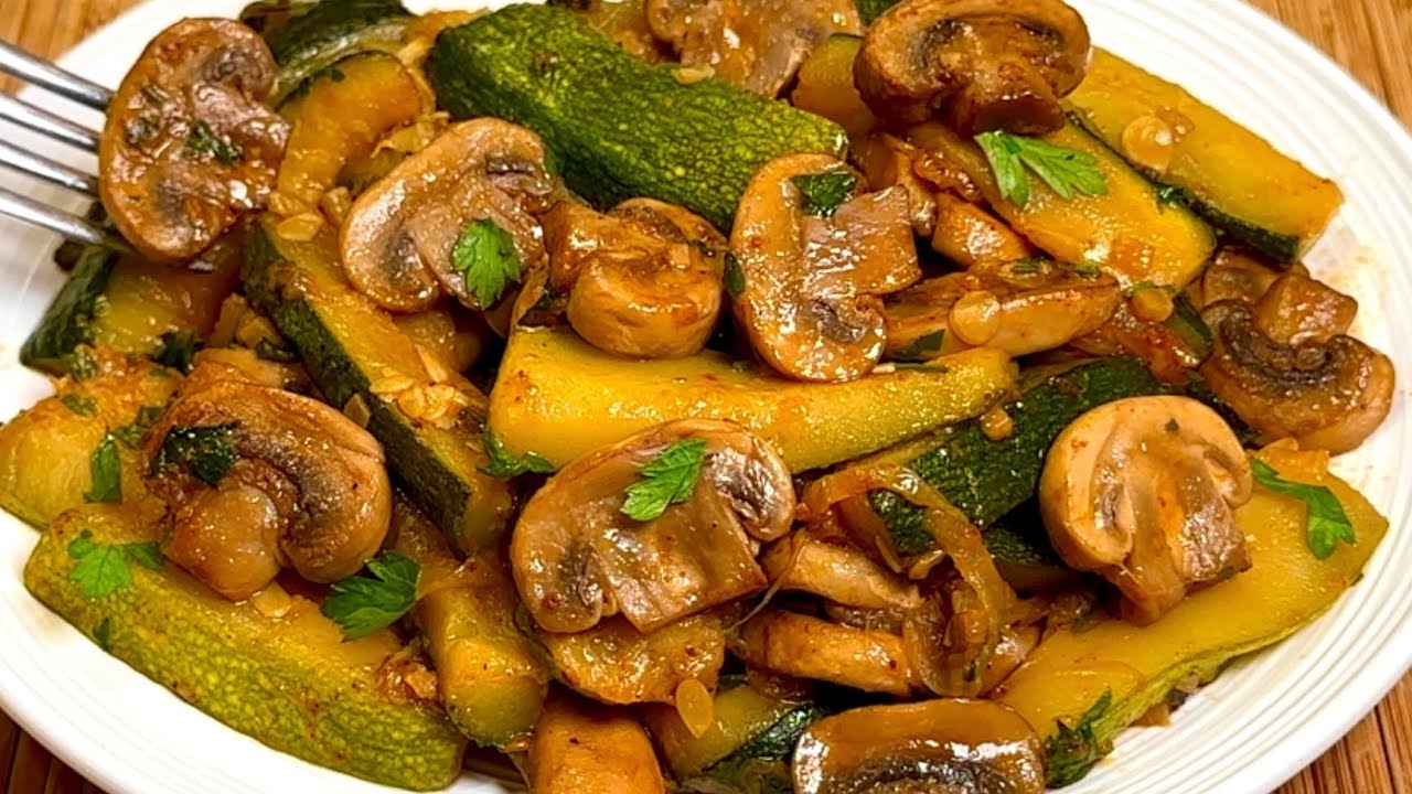 Can't believe how delicious! These zucchini with mushrooms are better than meat! Easy and fast!