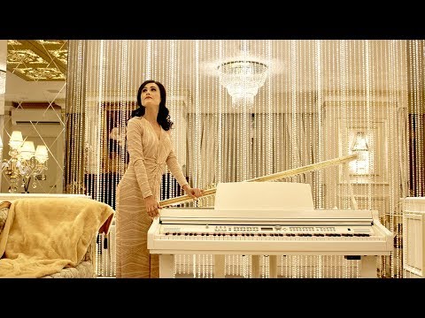 MELISSA BARCELOS - DEBAJO DEL SOL