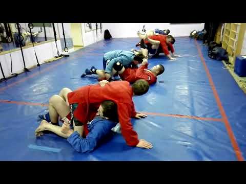 упражнение для КООРДИНАЦИИ И СИЛЫ. ВОКРУГ ПАРТНЁРА НАДО ПРОЛЕЗТЬ